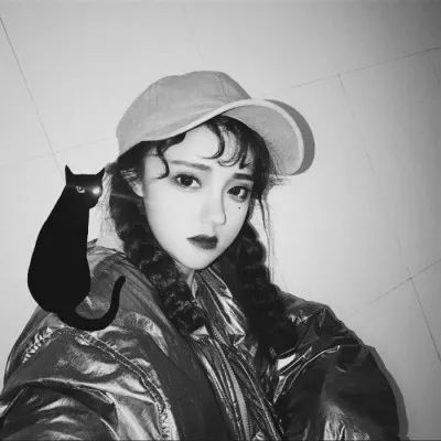 最新黑白女头像,最新黑白女头像，时尚潮流与个人表达的新选择，最新黑白女头像，时尚潮流与个人表达的新选择