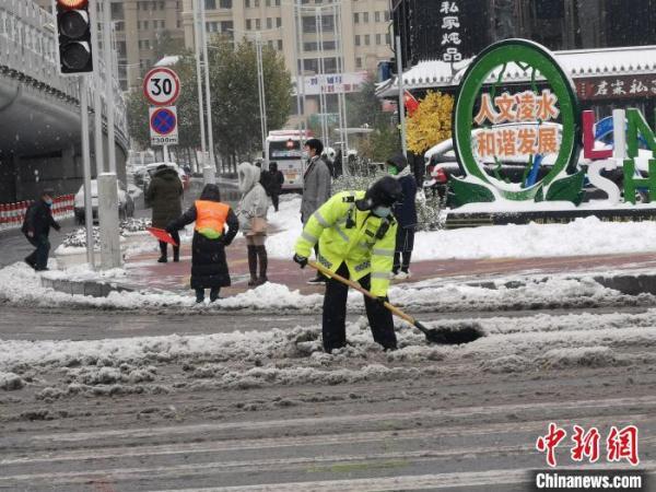 辽宁暴雪预警最新信息,辽宁暴雪预警最新信息,一场关乎生命安全的紧急呼唤,辽宁暴雪预警紧急发布,关乎生命安全的紧急呼唤